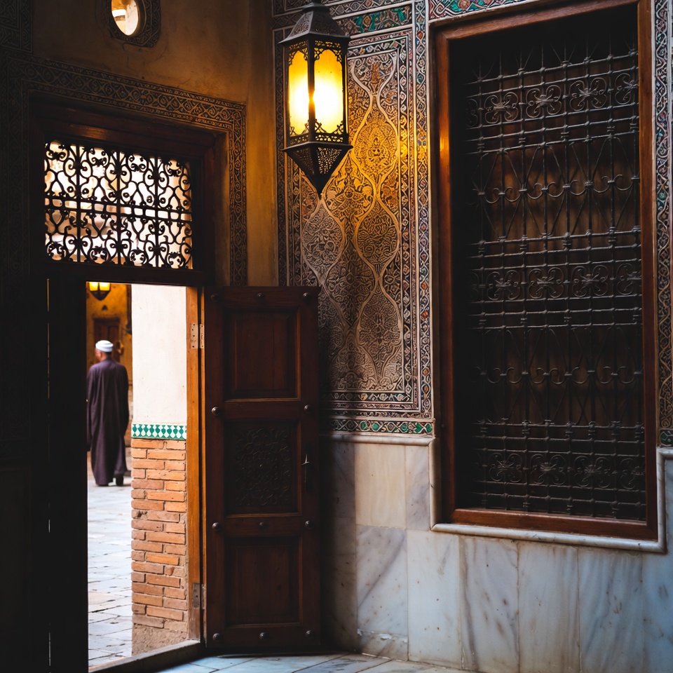 كيفية استخدام الجوافة للعناية بصحة عينيك: نهج طبيعي وآمن.