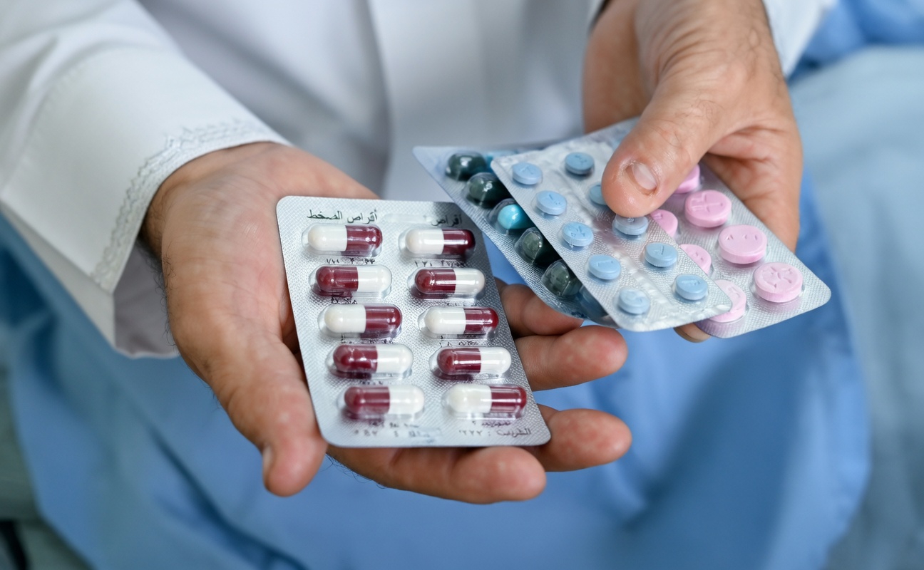 5 أدوية شائعة تُصرف دون وصفة طبية يتعامل معها الأطباء بحذر إضافي – ولماذا قد ترغب أنت أيضًا في ذلك