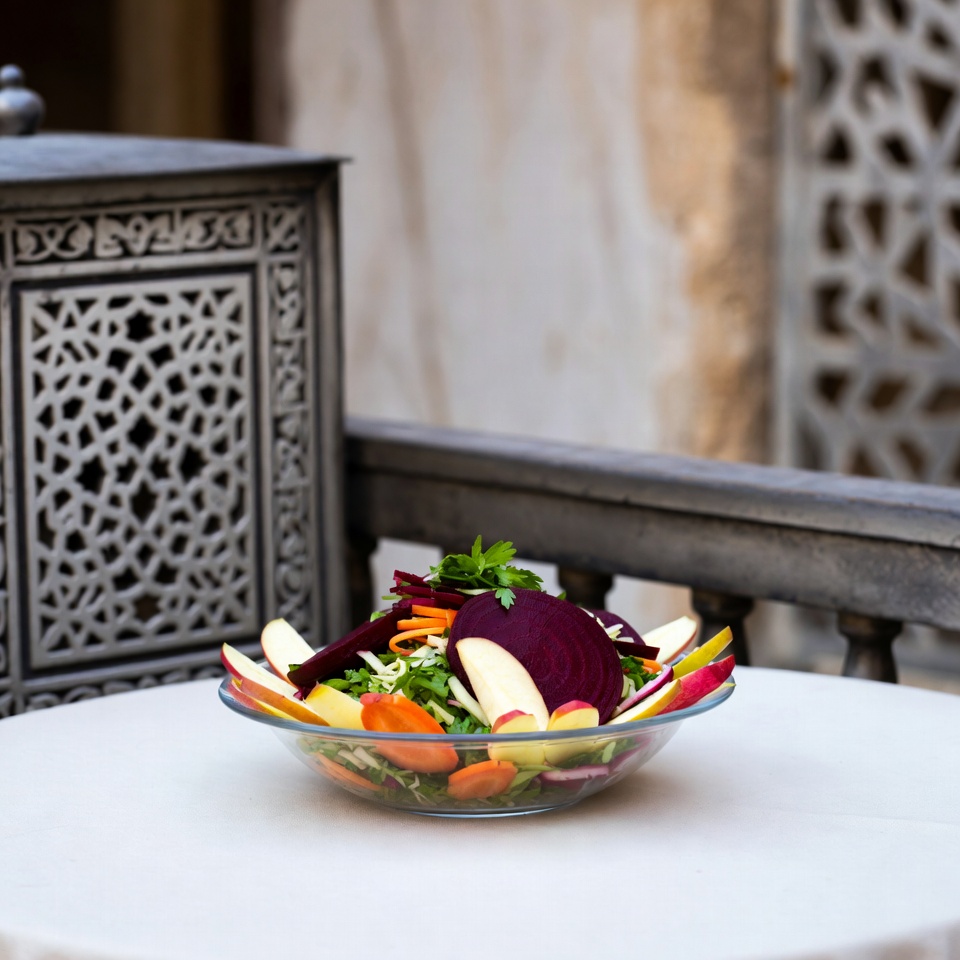 سلطة الشمندر والتفاح والجزر